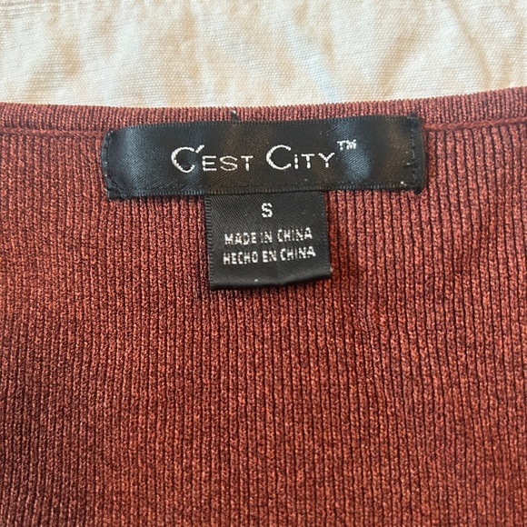 Women’s Sleeveless Rayon/Nylon Top, Rust, Size Small - Picture 2 of 3